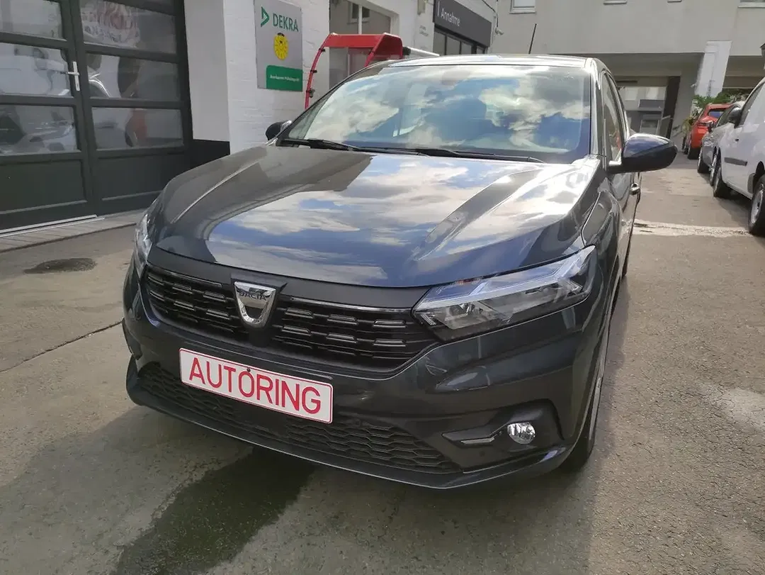 Dacia Sandero - Thumbnail 3