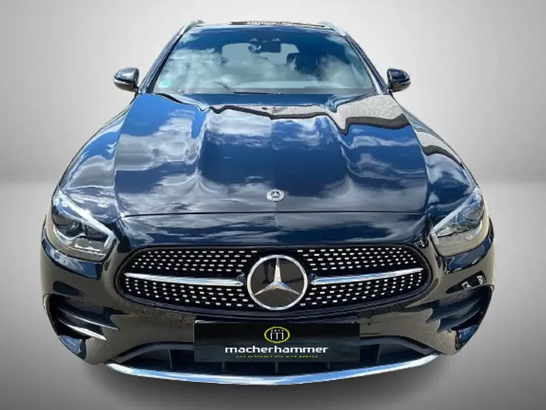 Mercedes-Benz E 300 - Thumbnail 14