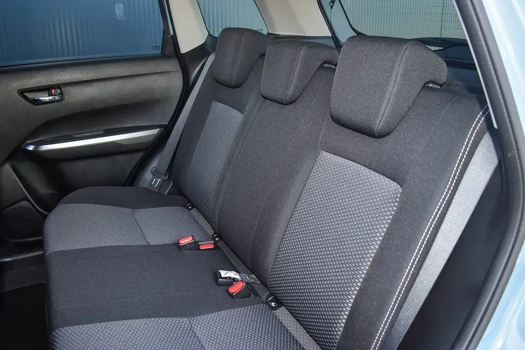Suzuki Vitara - Thumbnail 10