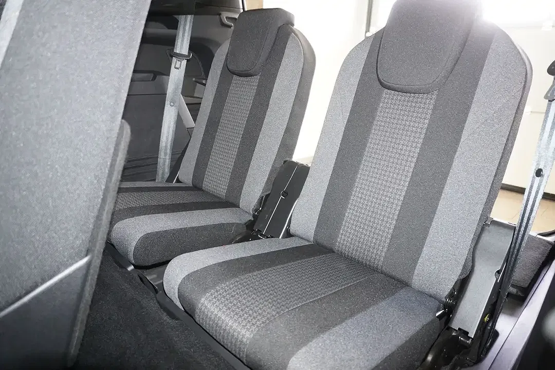 Peugeot 5008 - Thumbnail 10