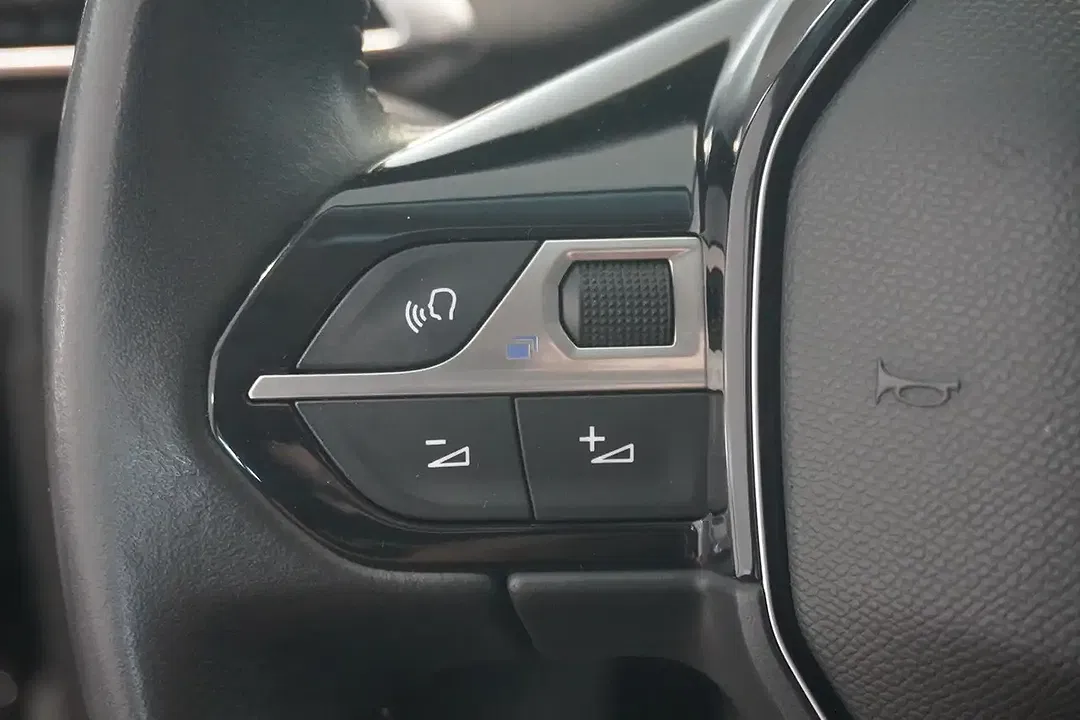 Peugeot 5008 - Thumbnail 13