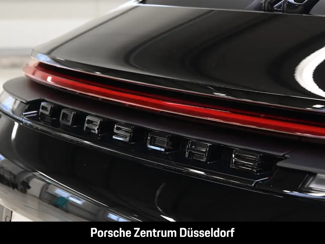 Porsche 992 - Thumbnail 10