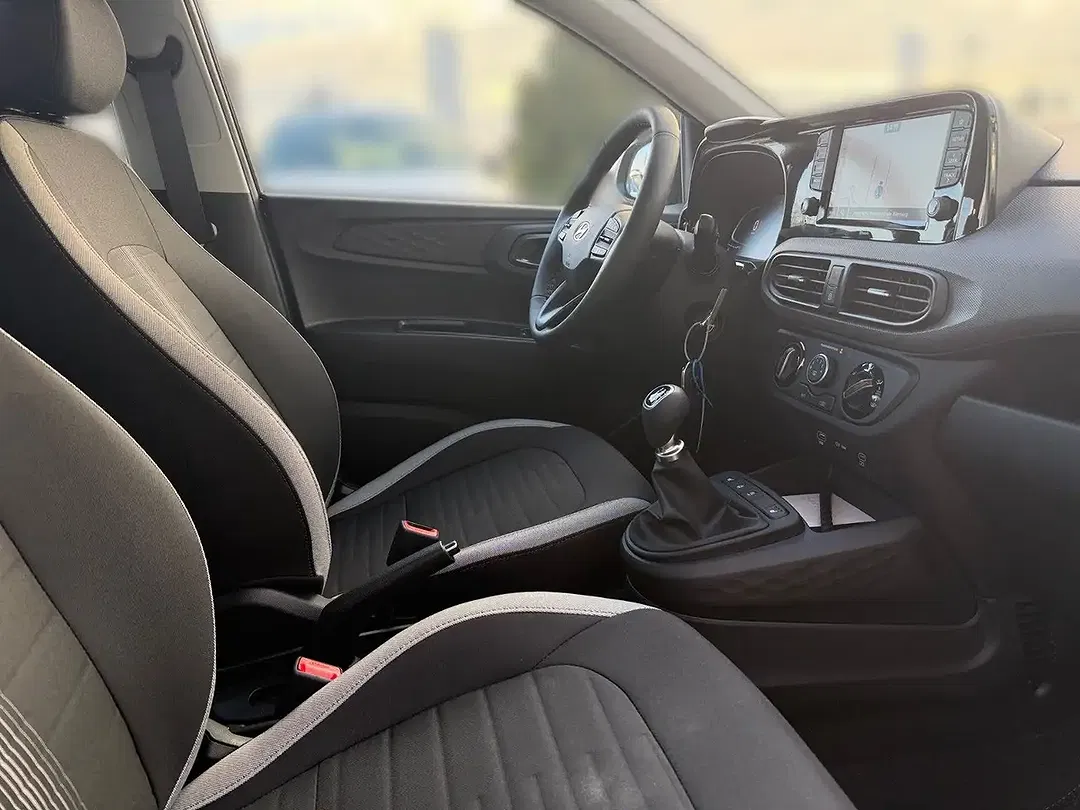 Hyundai i10 - Thumbnail 14