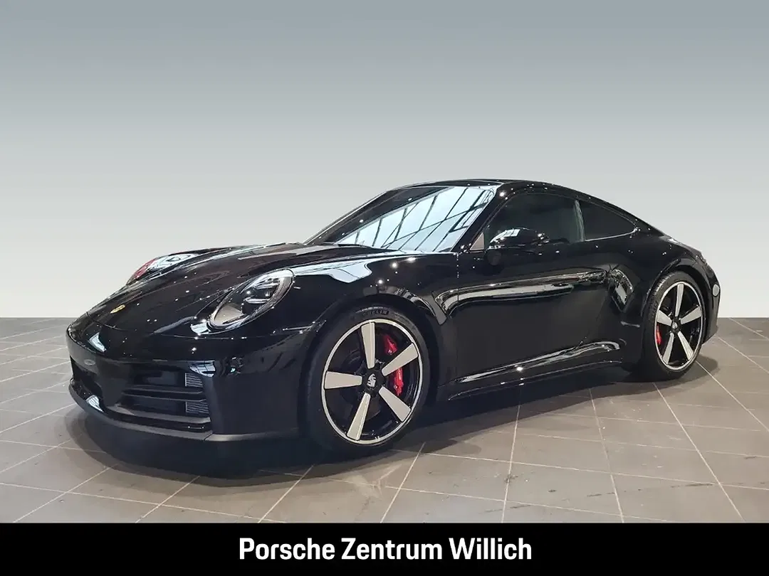 Porsche 992 - Thumbnail 1