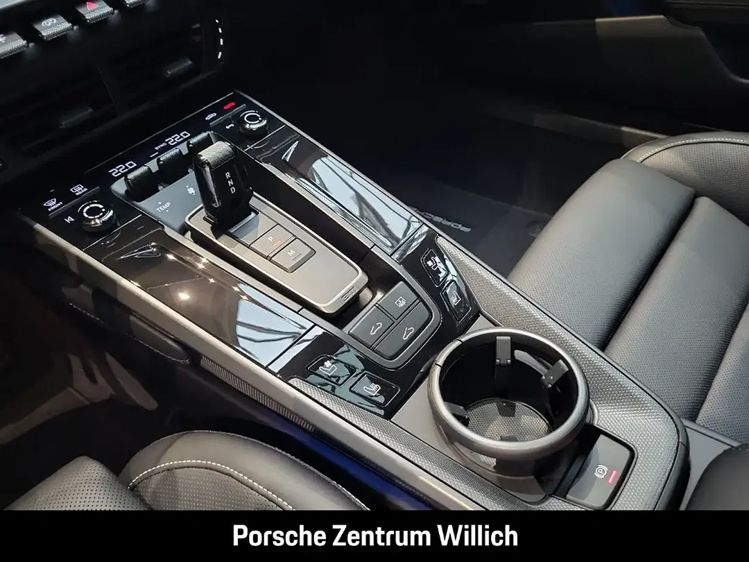 Porsche 992 - Thumbnail 14