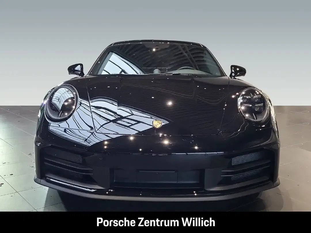 Porsche 992 - Thumbnail 4