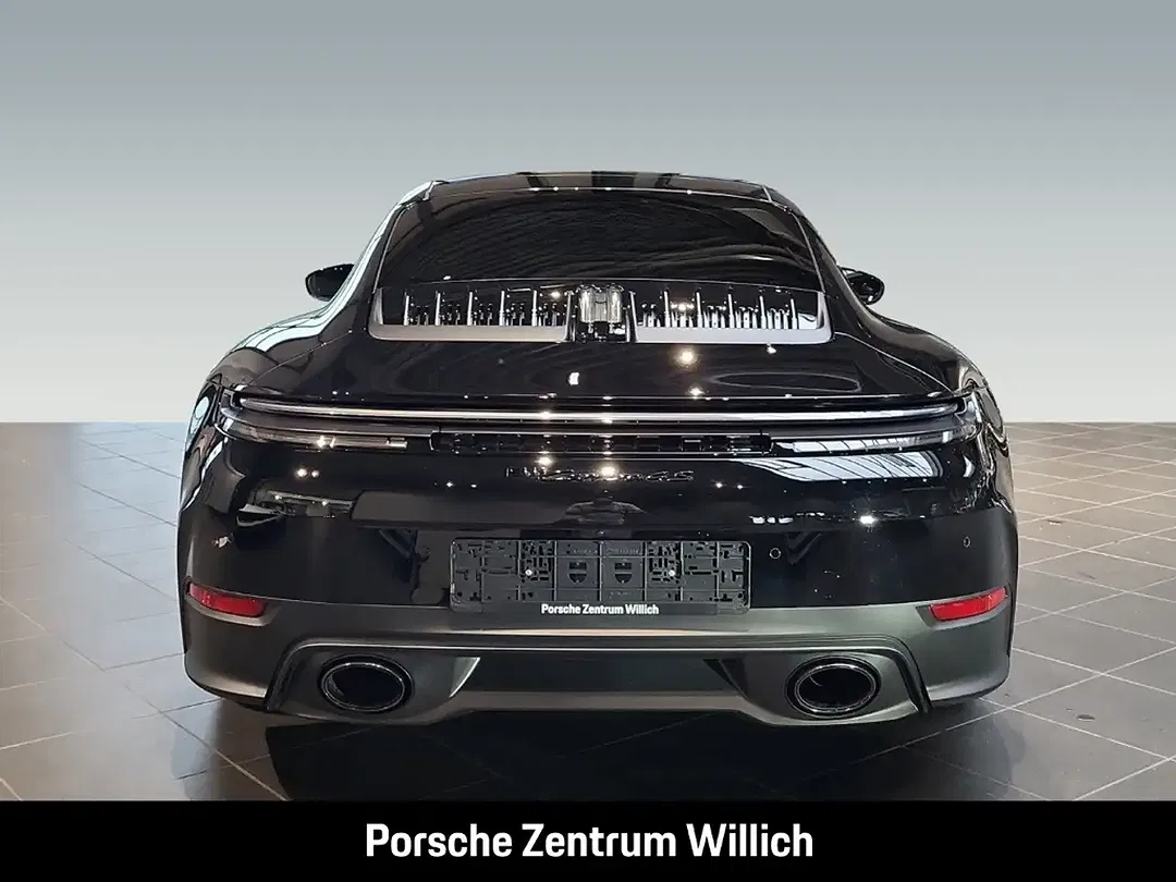 Porsche 992 - Thumbnail 5