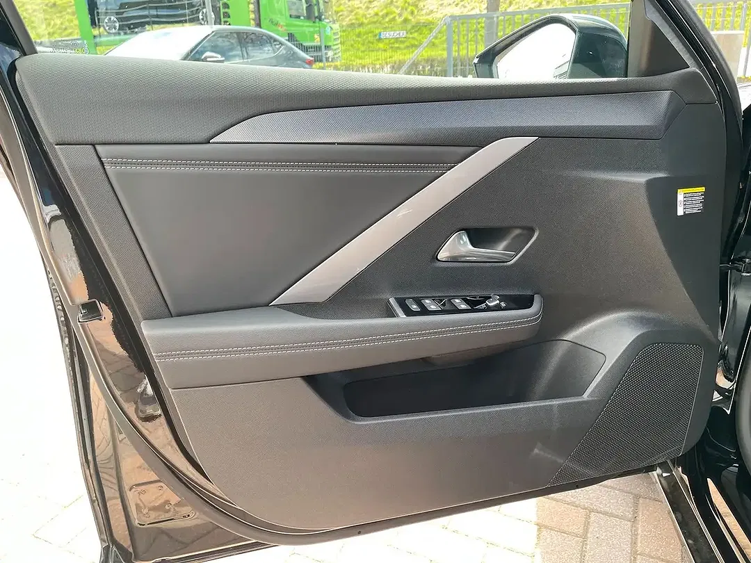 Opel Astra - Thumbnail 12