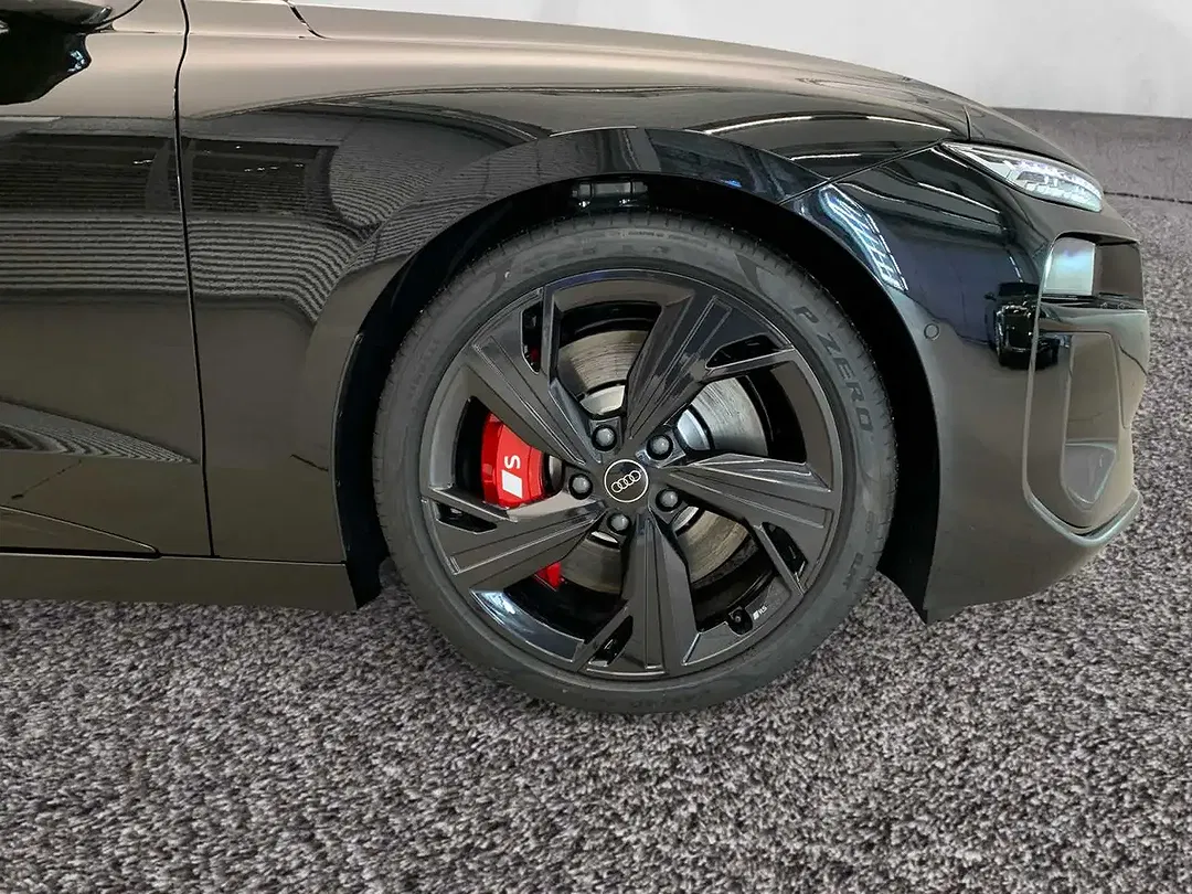 Audi S6 e-tron - Thumbnail 4