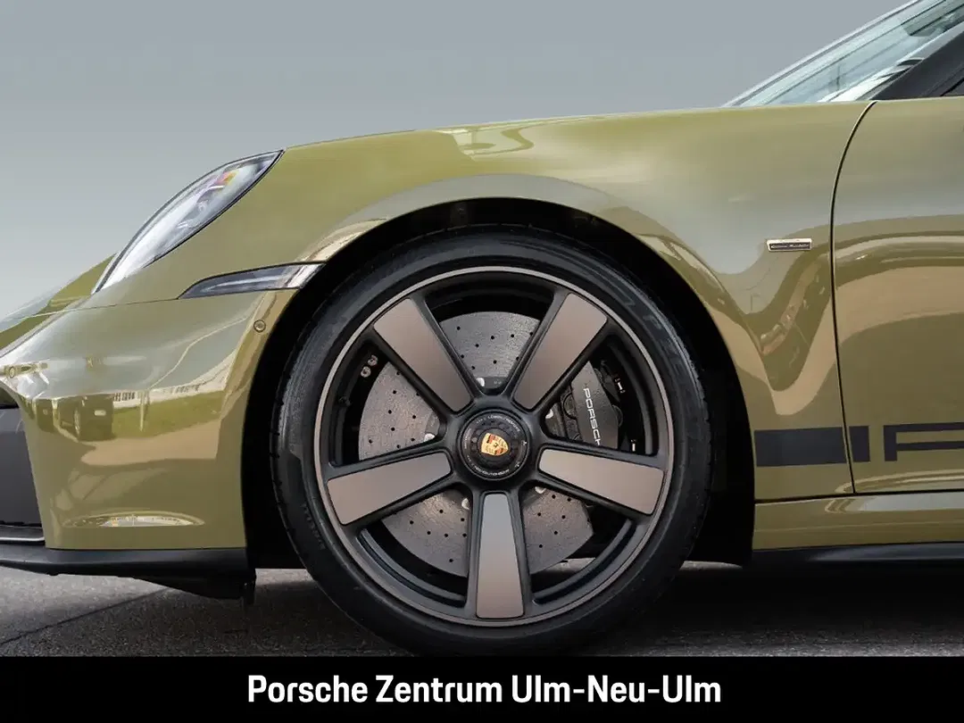 Porsche 992 - Thumbnail 12