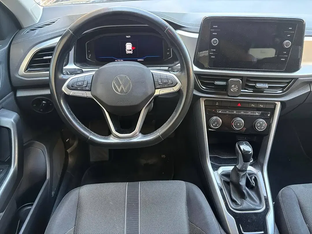 Volkswagen T-Roc - Thumbnail 14