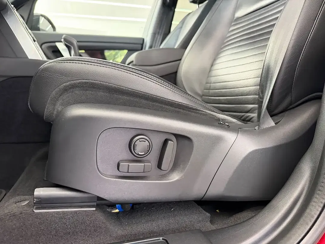 Land Rover Discovery Sport - Thumbnail 20
