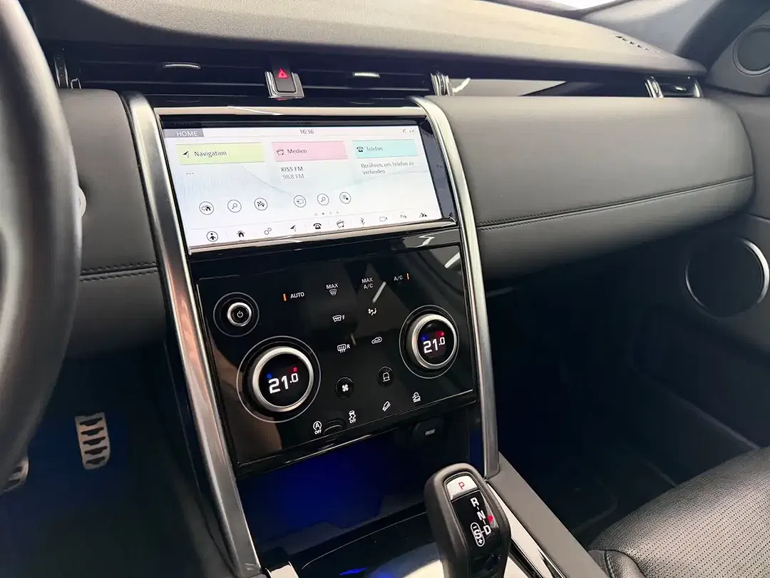 Land Rover Discovery Sport - Thumbnail 27