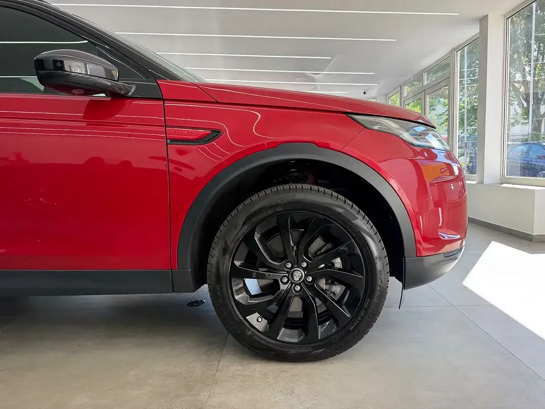 Land Rover Discovery Sport - Thumbnail 39