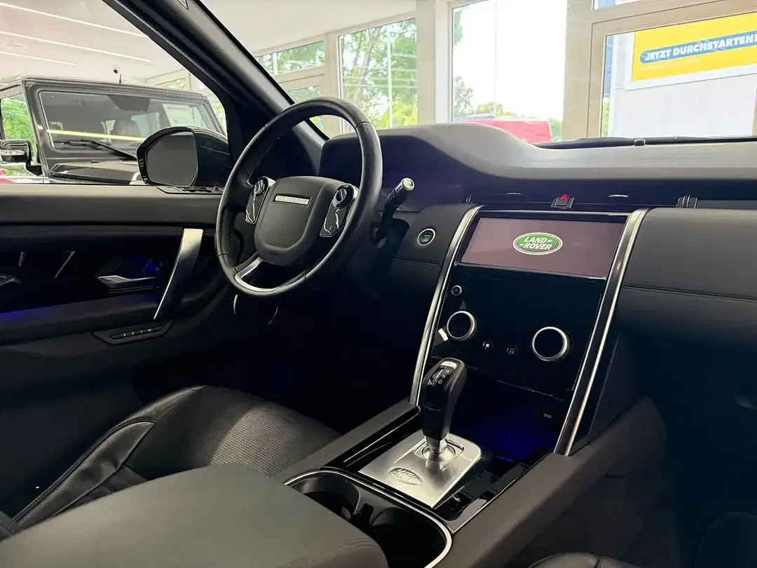 Land Rover Discovery Sport - Thumbnail 9