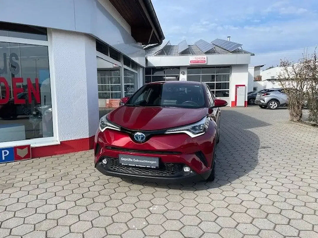 Toyota C-HR - Thumbnail 3