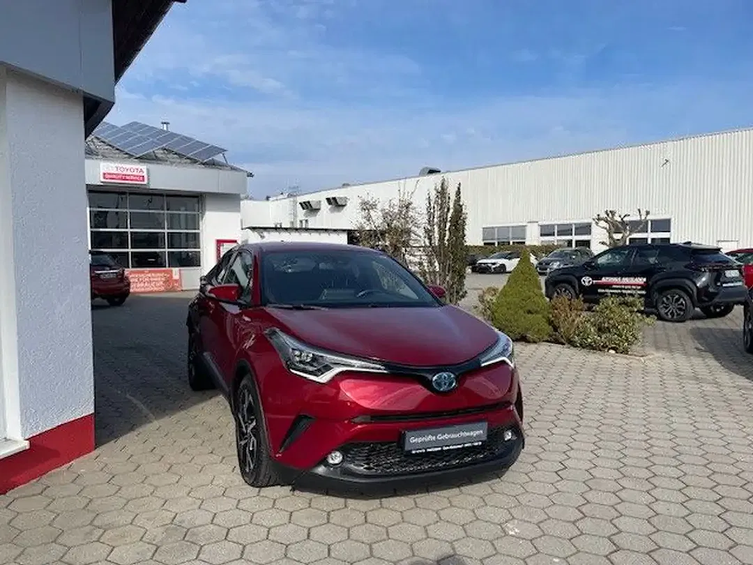 Toyota C-HR - Thumbnail 4