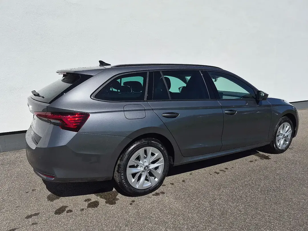 Skoda Octavia - Thumbnail 4