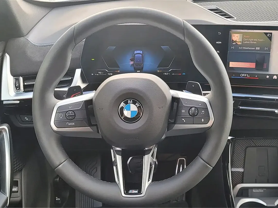 BMW X1 - Thumbnail 9