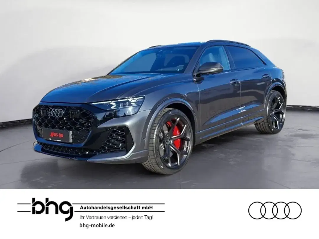 Audi RS Q8 - Thumbnail 1