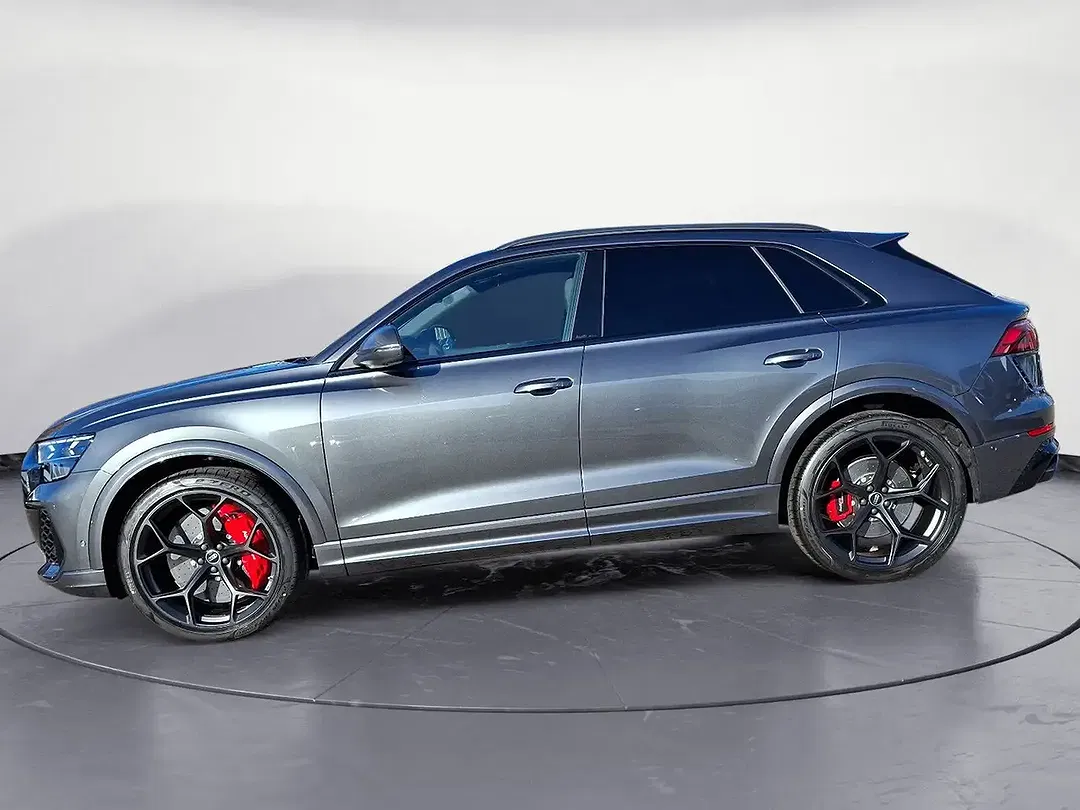Audi RS Q8 - Thumbnail 4