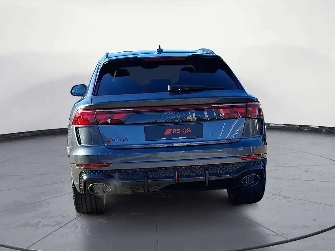 Audi RS Q8 - Thumbnail 5