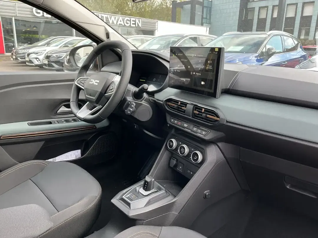 Dacia Sandero - Thumbnail 11