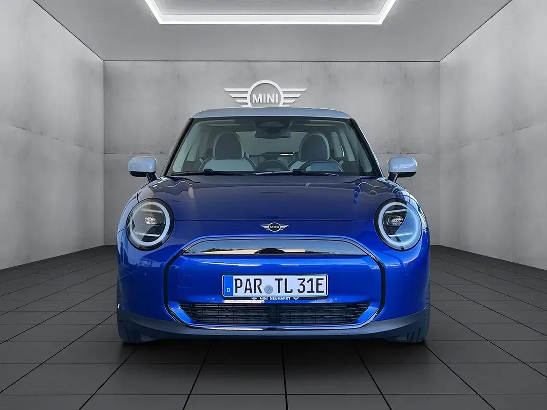 MINI Cooper E - Thumbnail 2