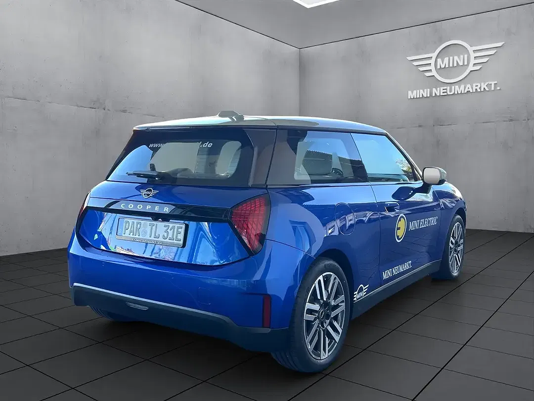 MINI Cooper E - Thumbnail 4