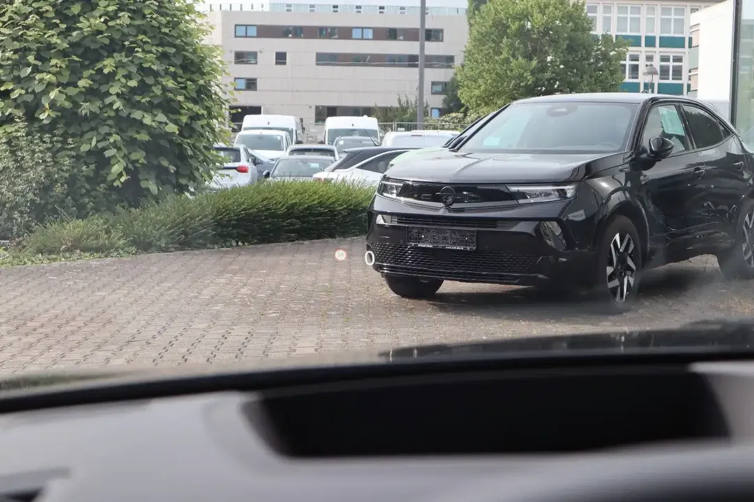 Opel Astra - Thumbnail 11
