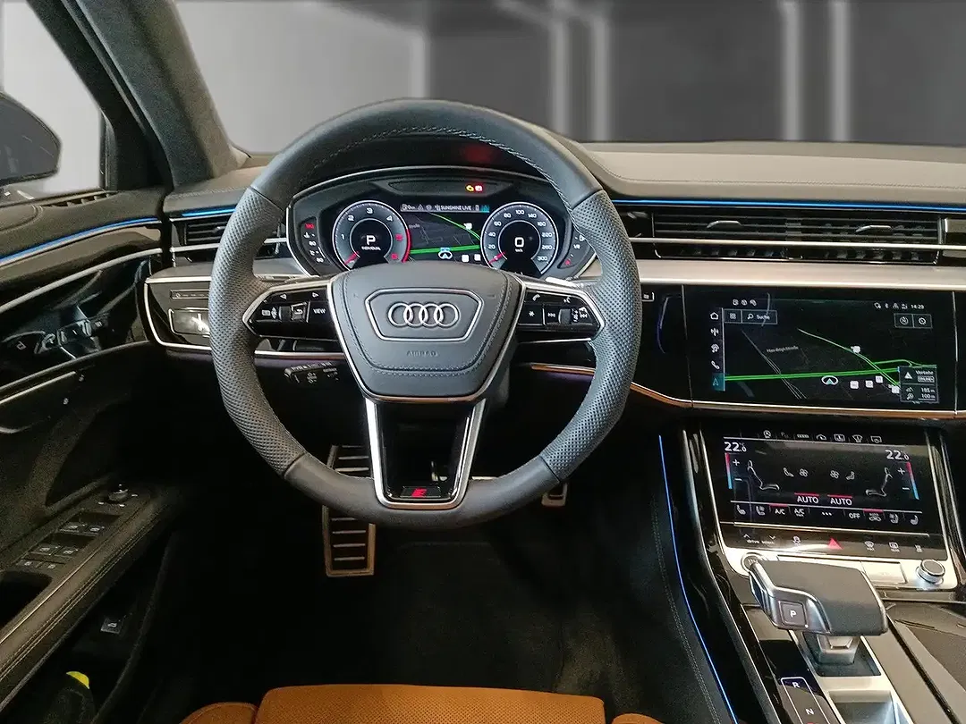 Audi A8 - Thumbnail 10