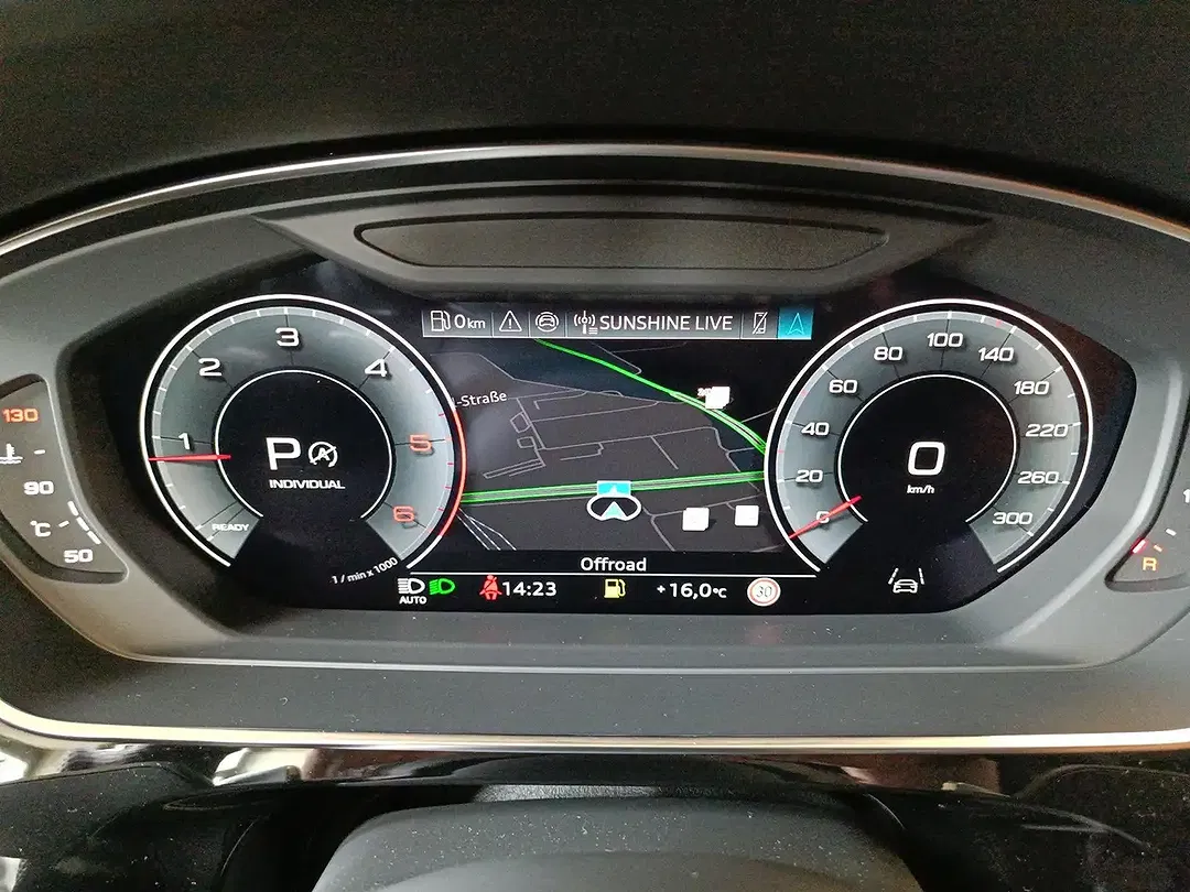 Audi A8 - Thumbnail 12