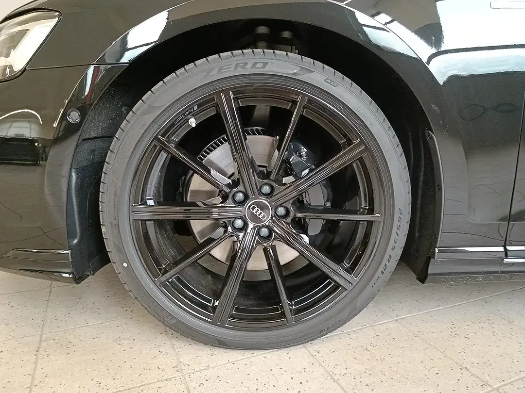 Audi A8 - Thumbnail 7