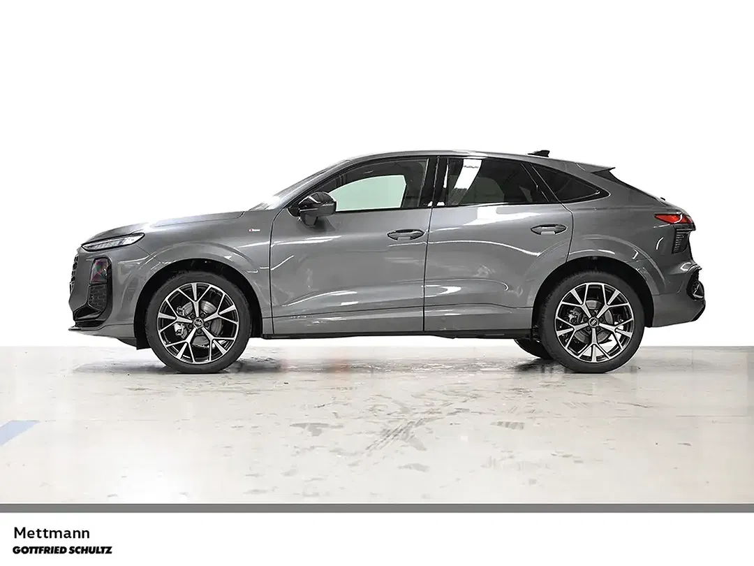 Audi Q3 - Thumbnail 3
