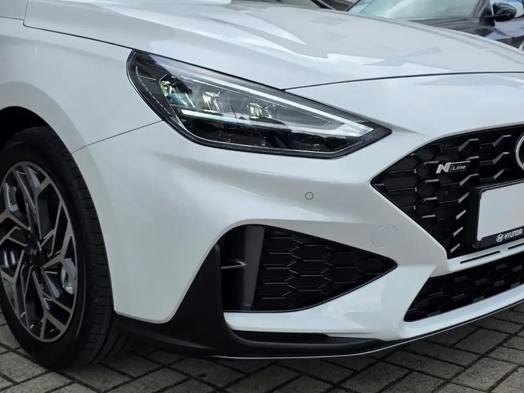 Hyundai i30 - Thumbnail 2