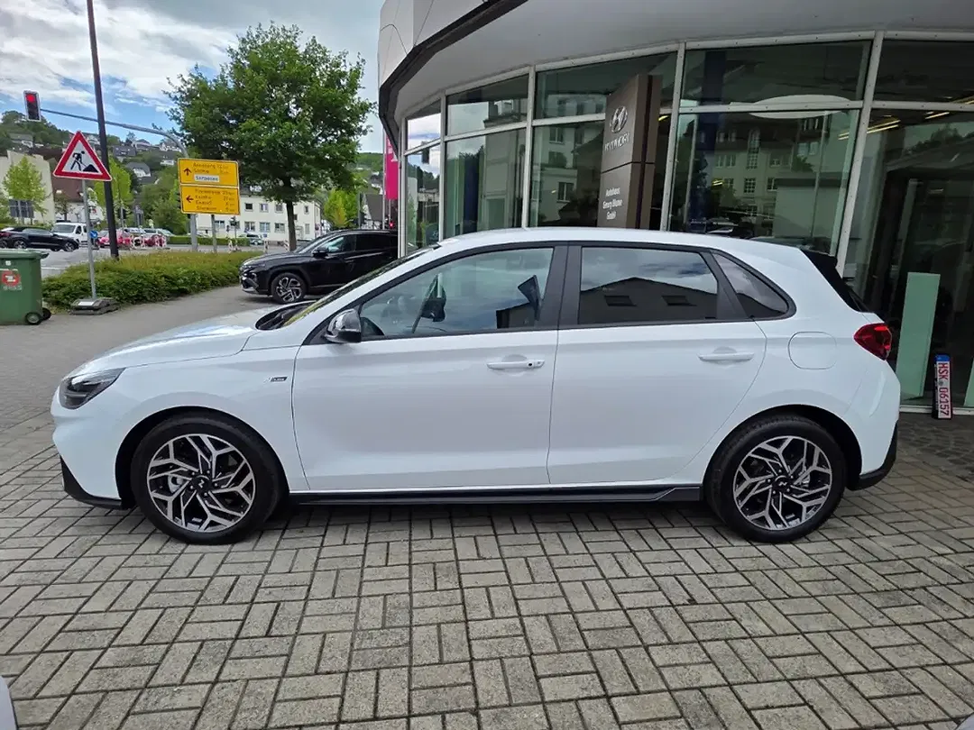 Hyundai i30 - Thumbnail 4