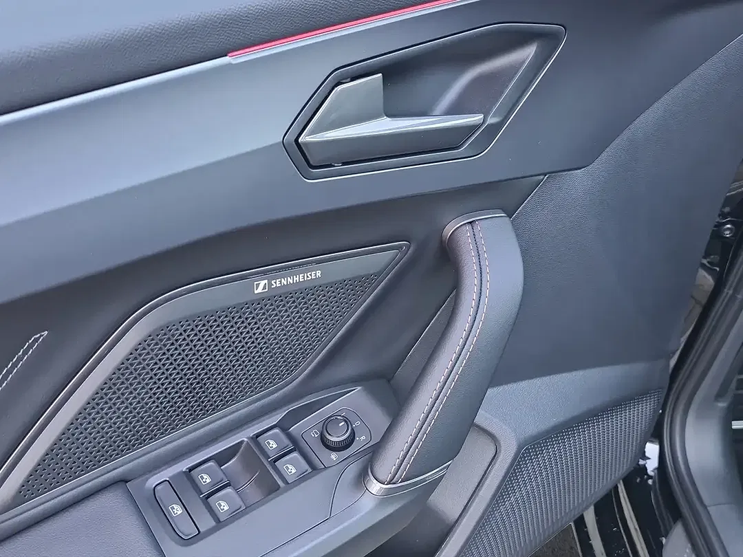 CUPRA Leon - Thumbnail 11