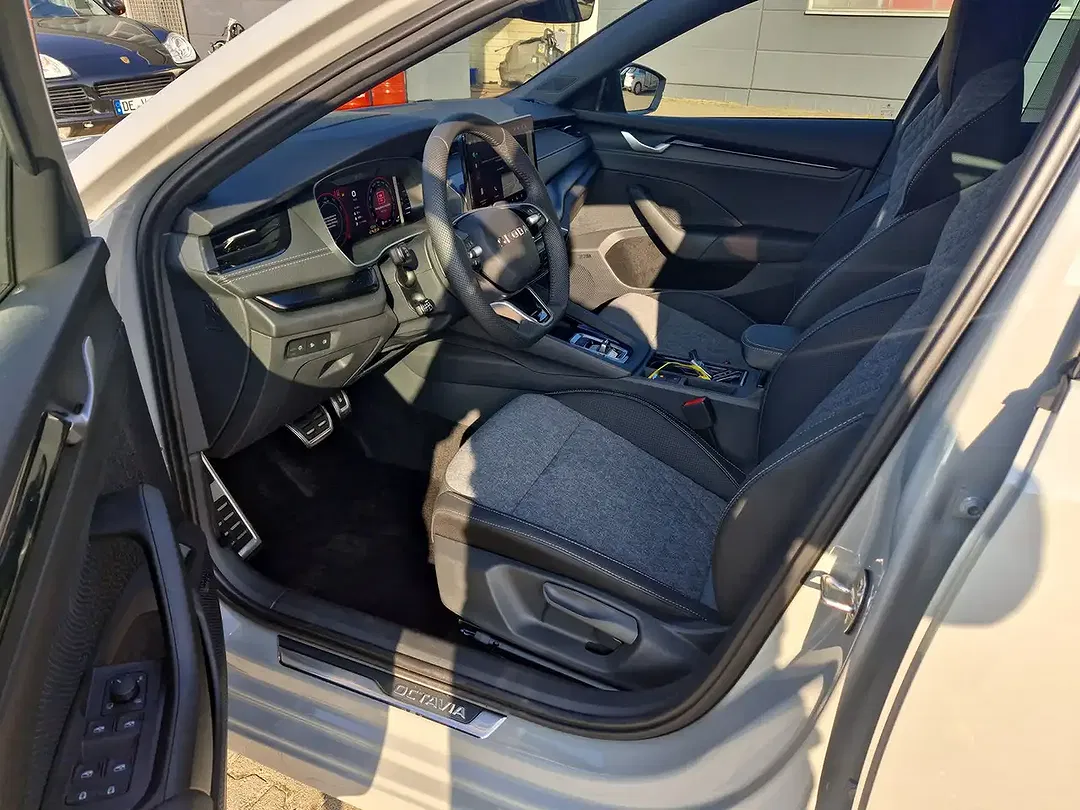 Skoda Octavia - Thumbnail 6