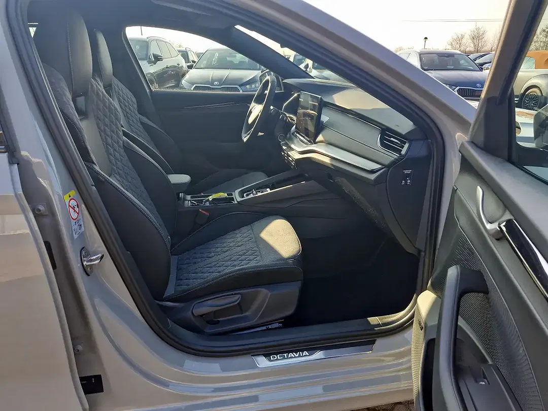 Skoda Octavia - Thumbnail 7