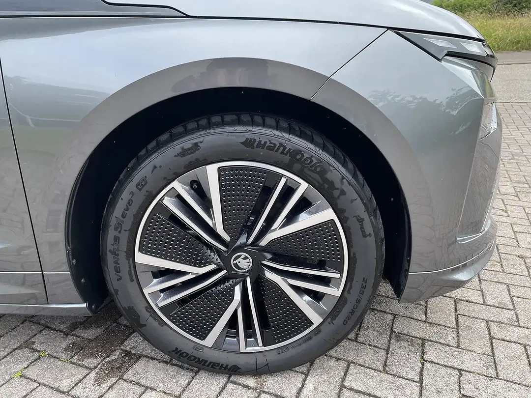 Skoda Enyaq - Thumbnail 8