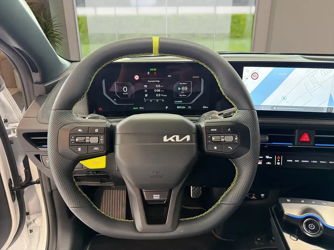 Kia EV6 - Thumbnail 9