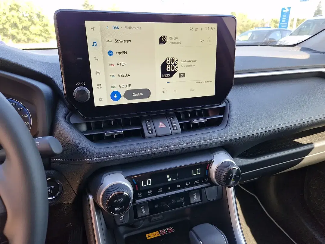 Toyota RAV 4 - Thumbnail 11