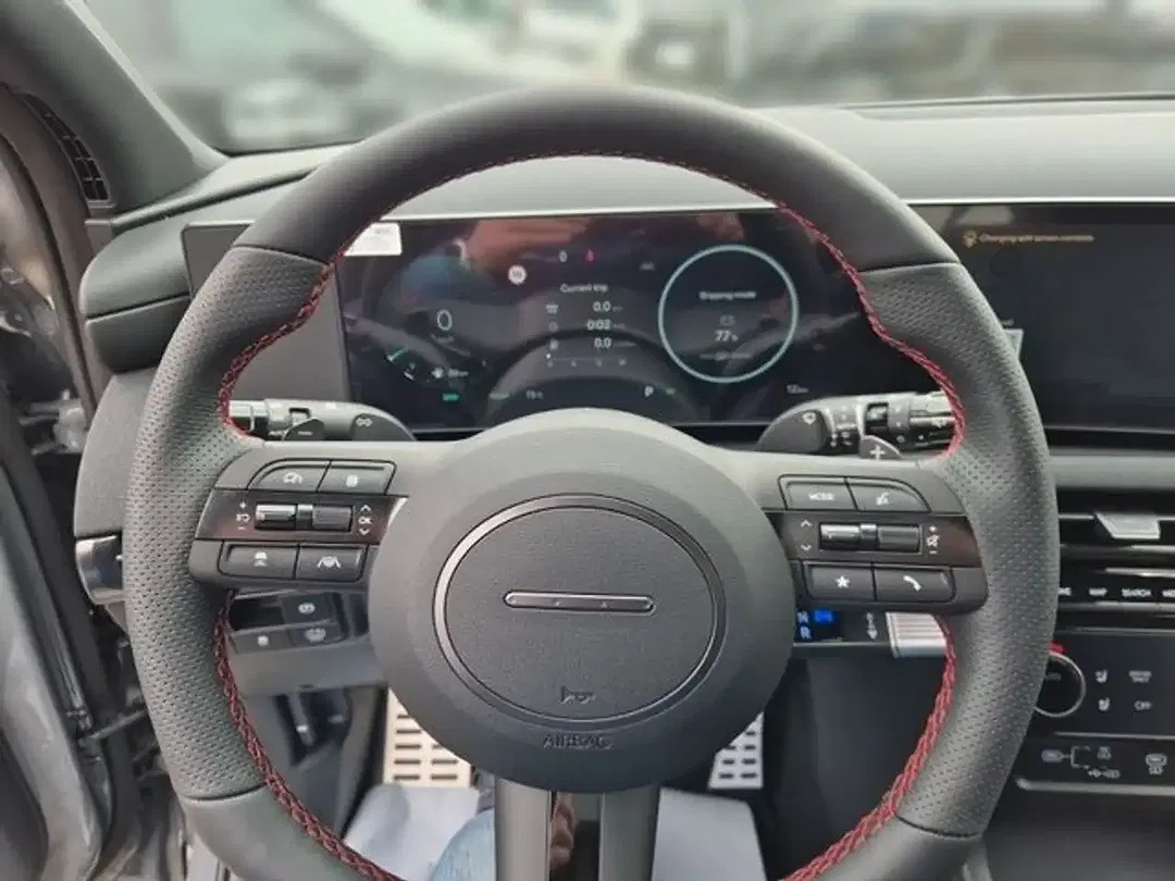 Hyundai TUCSON - Thumbnail 8