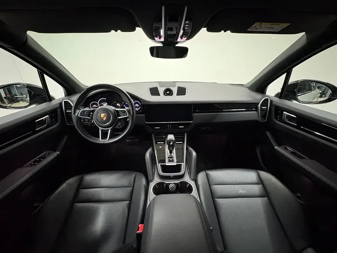 Porsche Cayenne - Thumbnail 11