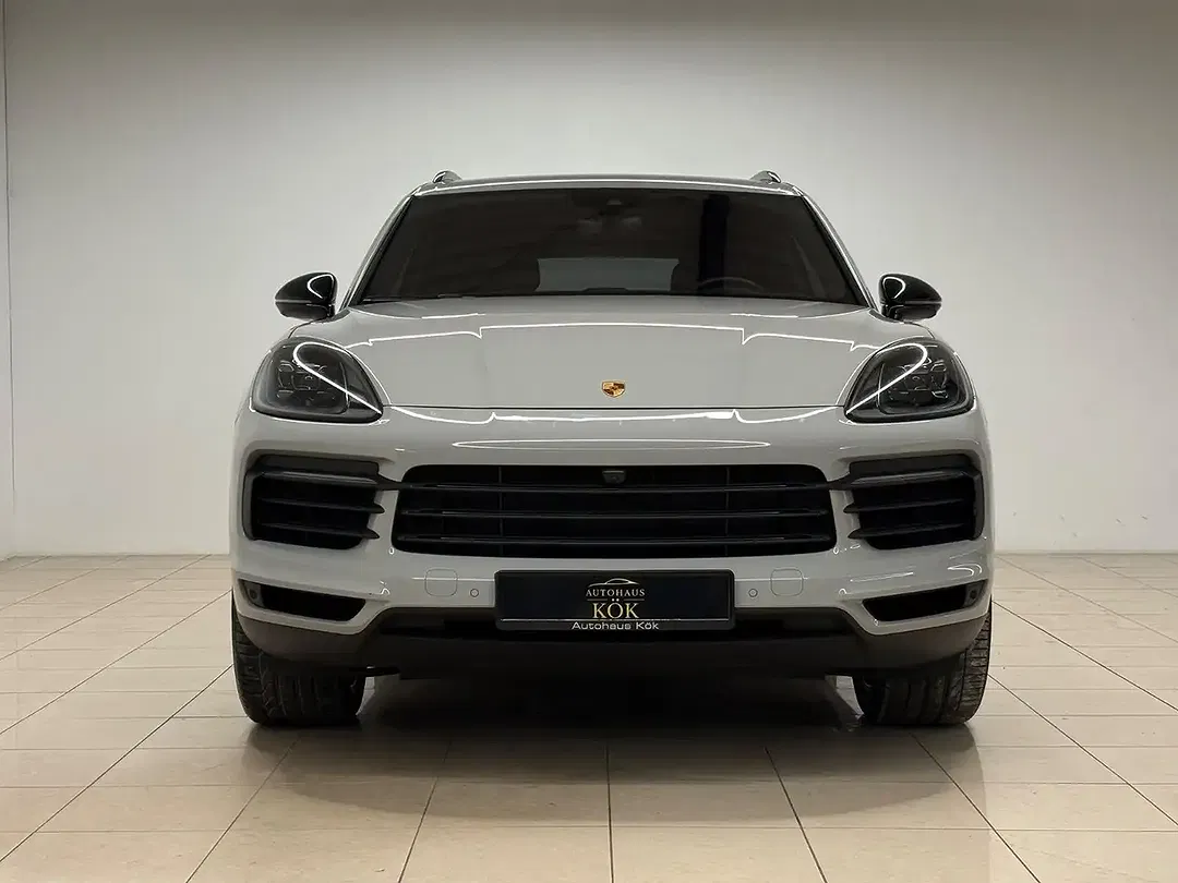 Porsche Cayenne - Thumbnail 3