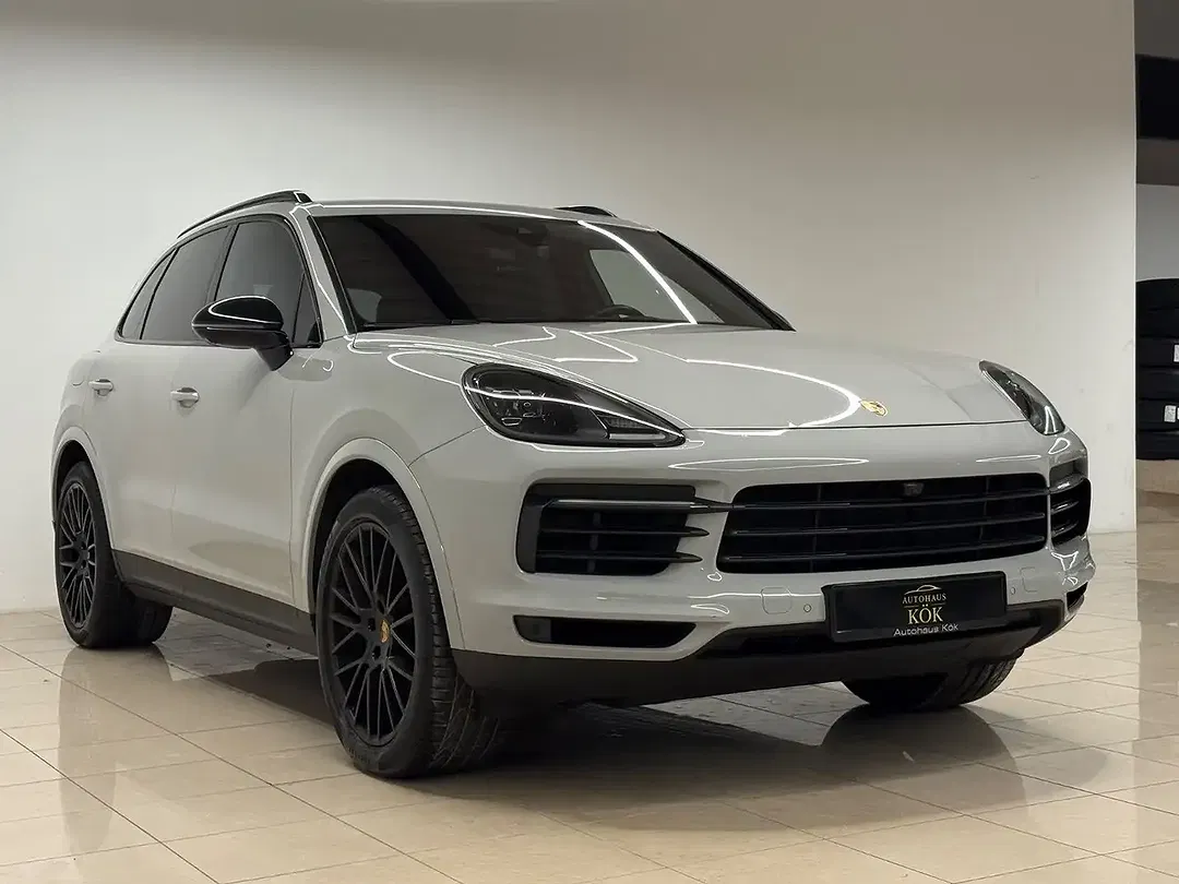 Porsche Cayenne - Thumbnail 4