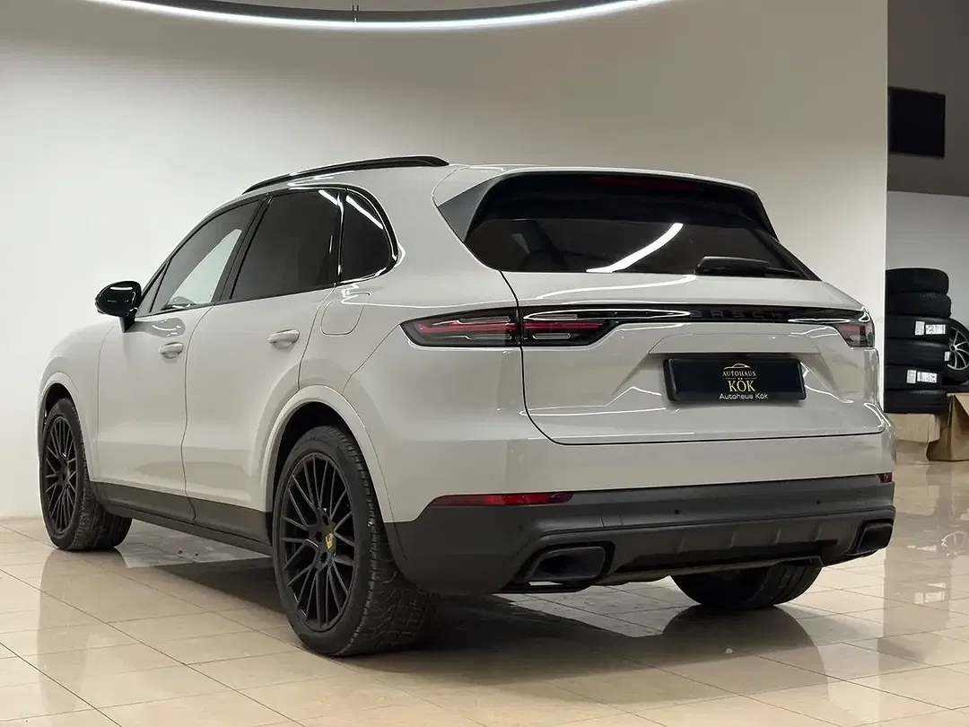 Porsche Cayenne - Thumbnail 8