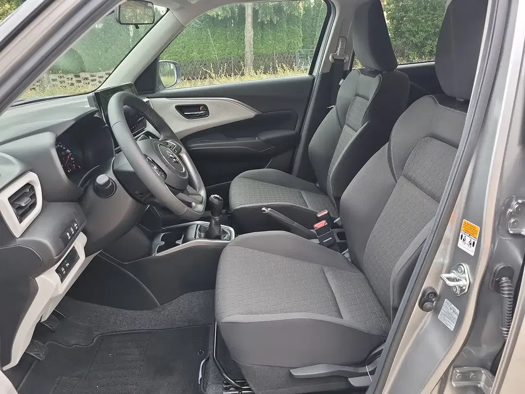 Suzuki Swift - Thumbnail 14