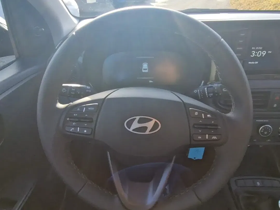 Hyundai i10 - Thumbnail 9