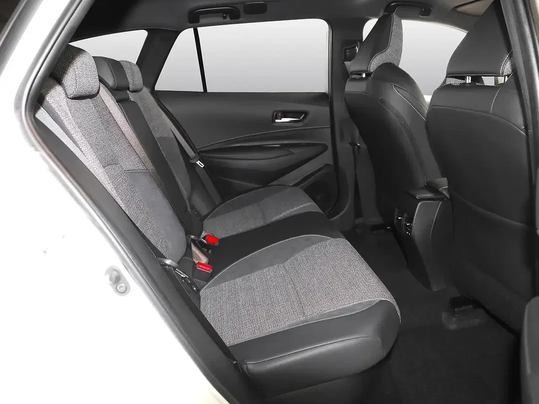Toyota Corolla - Thumbnail 7